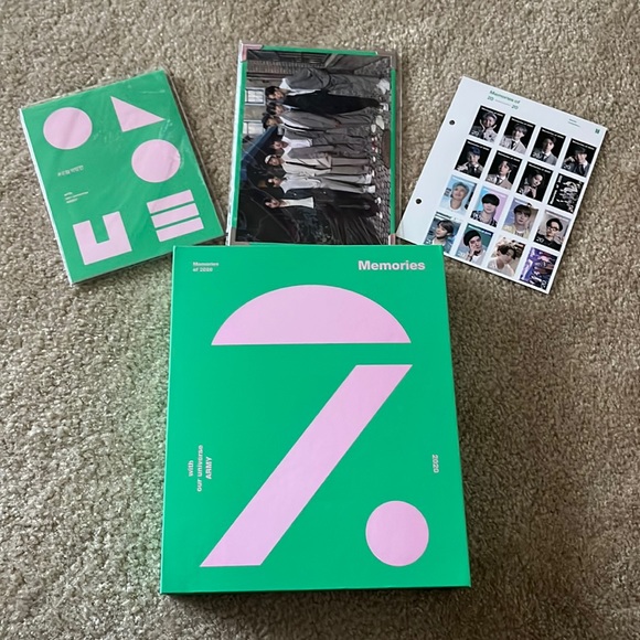 BTS Memories of 2020 DVD set - Picture 2 of 2